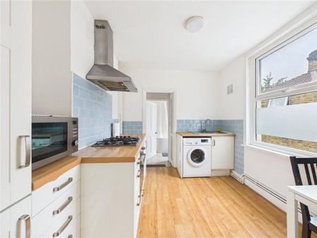 1 bedroom flat to rent - Photo 4