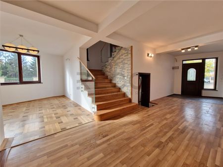 RECO Vila deosebita in Santandrei cu sauna si teren generos - Fotografie 5