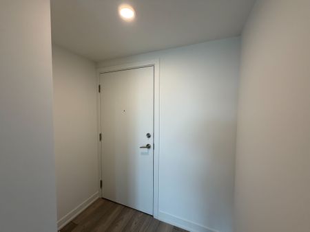 For Lease - 252 Church Street Unit# 5301, Toronto, Ontario - Photo 4