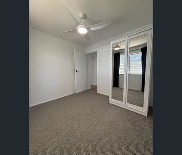 16 Hudson Street, Kirwan, Qld 4817 - Photo 2