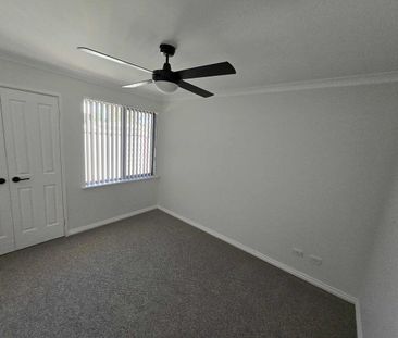 Freshly Updated and Spacious 3-Bedroom Villa in Quiet Port Kennedy ... - Photo 5