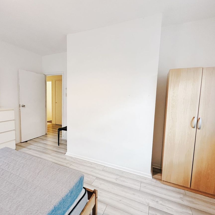 Room in a Shared House, Bradley House, E3 - Photo 1