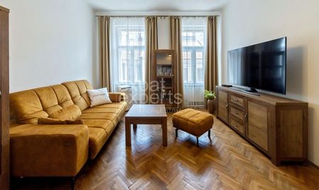 Pekný 2i byt 55 m2, s francúzskym balkónom, skvelá lokalita v centre - Photo 2