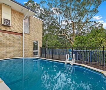 Exceptional family home with pool - Photo 2