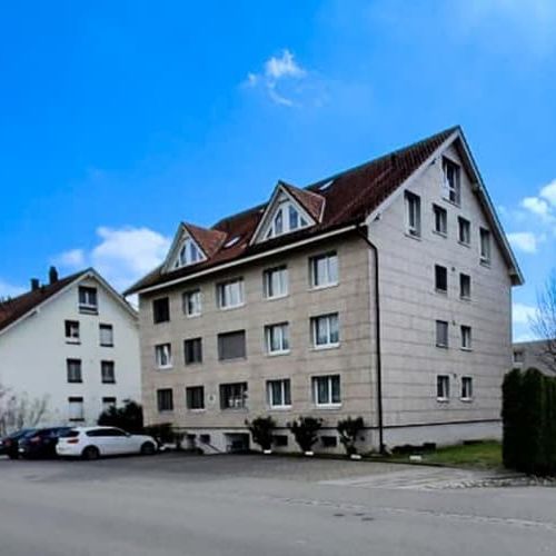 "Traumhafte Dachwohnung mit Balkon!" - Foto 1