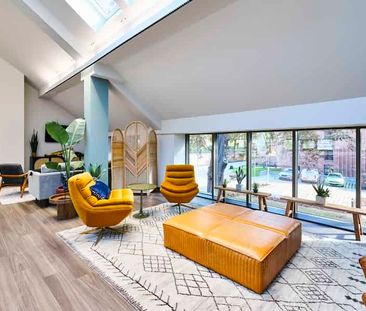 Bedroom Bronze (Shared Bathroom 12) - Photo 3