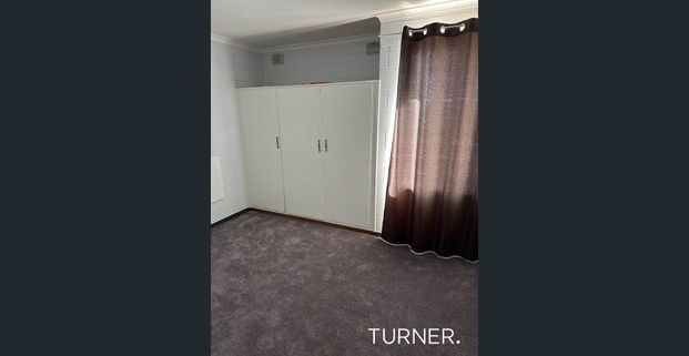 Neat and secure unit - Photo 1