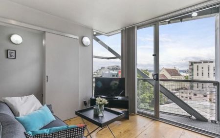 Apartment with a Park View - Photo 4