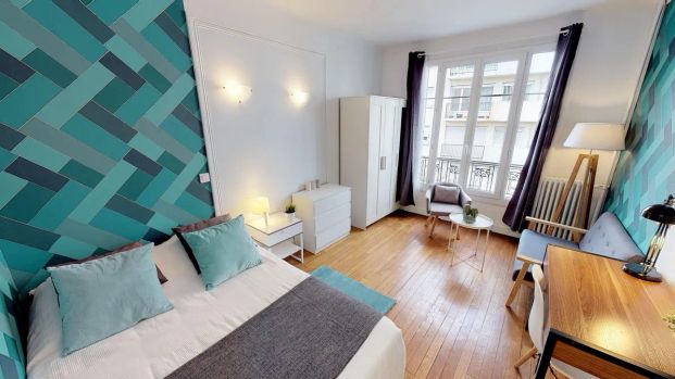 12 Rue Barbès 12, Paris - Photo 1
