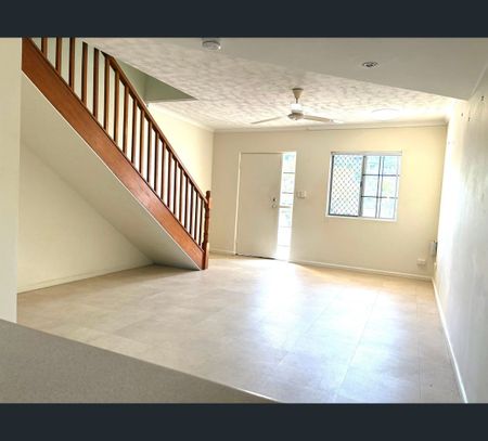 6/29-33 Victoria St, North Ward, Qld 4810 - Photo 2