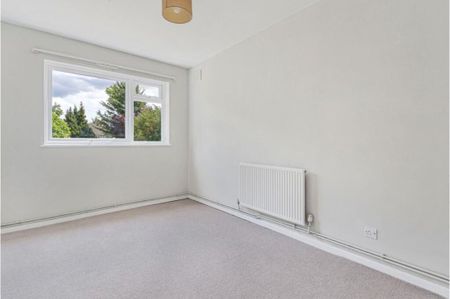 1 Bed Flat, Ian Court, SE23 - Photo 4