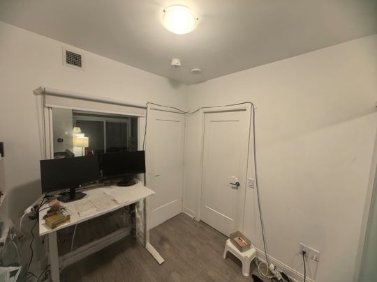 For Lease - 65 Annie Craig Drive Unit# 1406, Toronto, Ontario - Photo 1