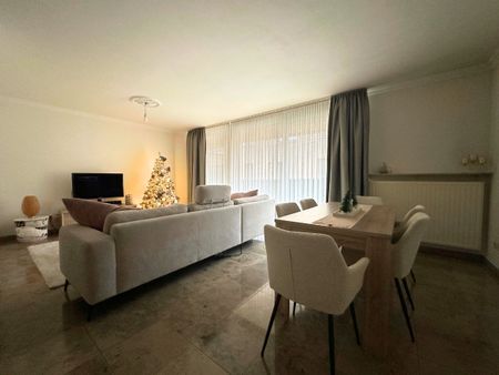 Gelijkvloers app met 2 slaapkamers, 2 terrassen en garage - Foto 3