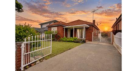 Spacious Family Home with Character & Ample Parking - Photo 4