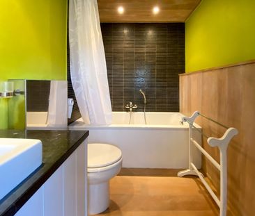 Charmante woning met 4 slaapkamers, tuin en ruime garage. - Foto 3