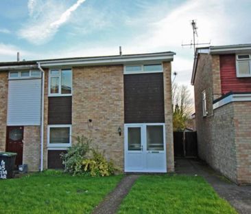 4 bedroom semi-detached house to rent - Photo 1