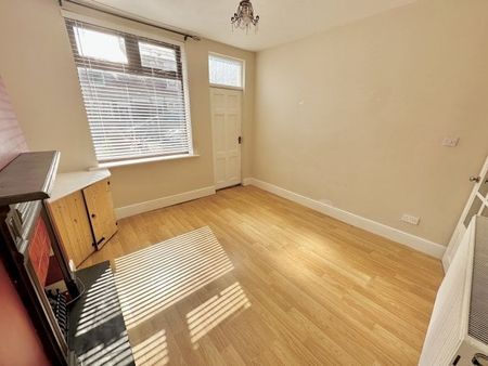 Balmoral Road, Woodhouse, Sheffield, S13 - Photo 4