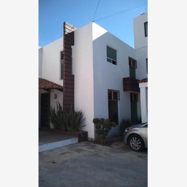 Casa en renta en Cholula, en fraccionamiento en San Pedro Cholula, con porton electrico - Photo 2