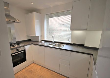2 bedroom apartment to rent - Photo 2