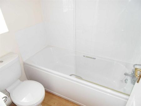 2 bedroom maisonette to rent - Photo 4