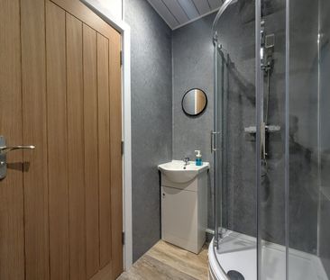 Brook Street - Photo 2