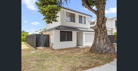 New, Modern & Stylish - Photo 2