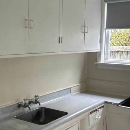 Scarce as hens teeth - Water is Included - Photo 3