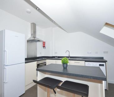 2 bedroom apartment to rent - Photo 4