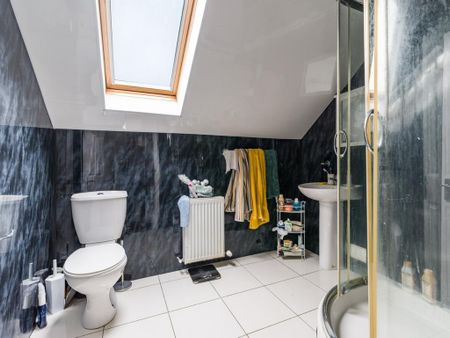 6 bedroom terraced house to rent - Photo 3