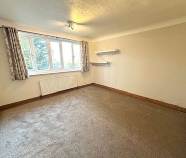 2 bedroom maisonette to rent Rutland Way, Southampton, Hampshire, SO18 - Photo 3
