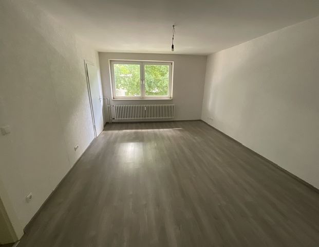 Charmante 3-Zimmer-Wohnung mit Duschbad - sofort Bezugsbereit! - Foto 1