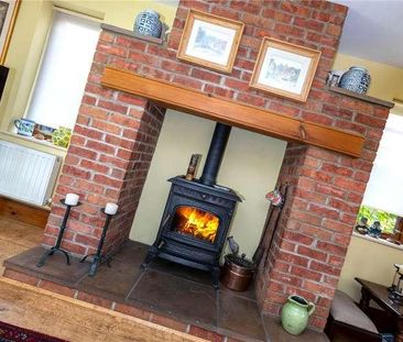 High Street, Martin, Lincoln, Lincolnshire, LN4 - Photo 1