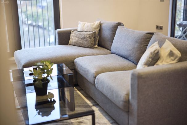 Patcham Terrace, London, SW8 4EX - Photo 1