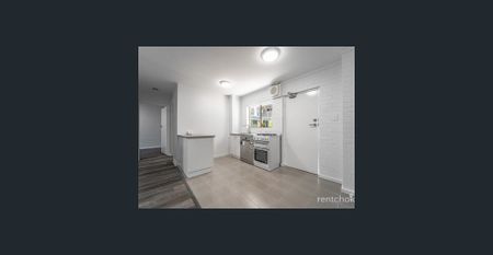 Apartment with courtyard! - Photo 3