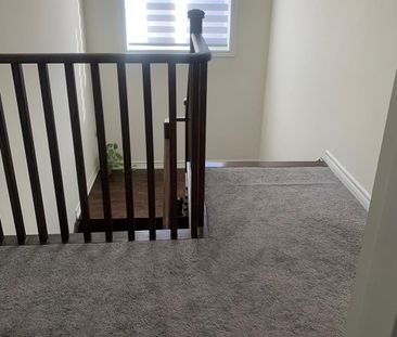 For Lease - 253 Fleetwood Drive, Oshawa, Ontario - Photo 4