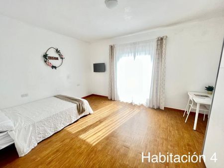 Calle Huelva, Santiponce, Andalusia 41970 - Photo 3