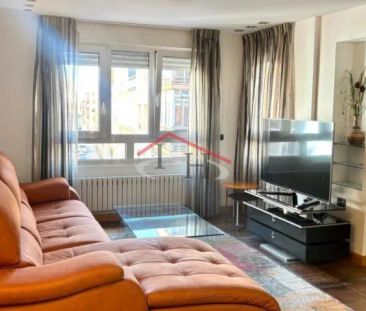 Piso en alquiler en Calle de Raimundo Rodríguez - Photo 1