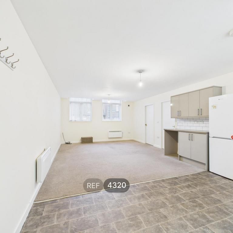 2 bedroom flat to rent - Photo 1