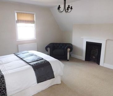 3 bedroom apartment to rent - Photo 2