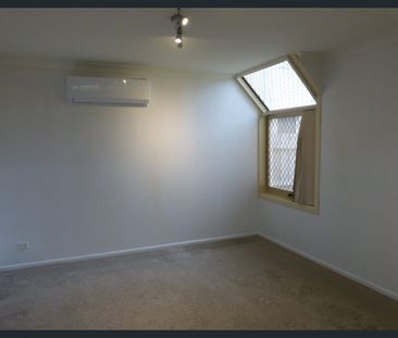 Walk to Station - Photo 1