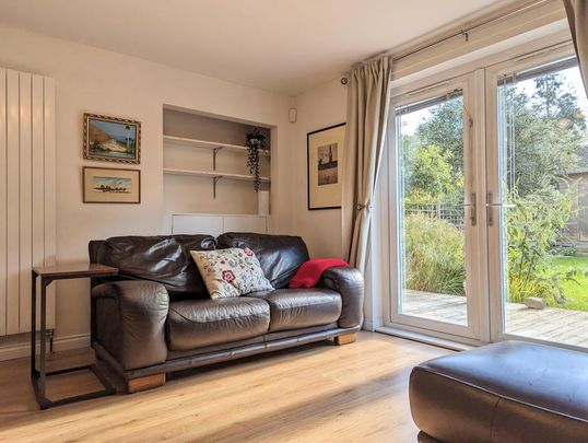 3 bedroom terraced house to rent - Photo 1