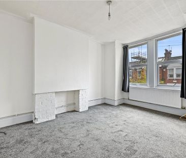 3 bedroom apartment to rent - Photo 1