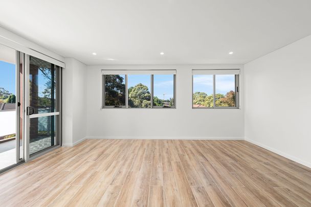 Luxurious 2 Bedroom Apartment - Photo 1