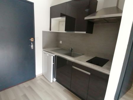 Location Appartement 2 pièces 29m² RODEZ 12000 - Photo 3
