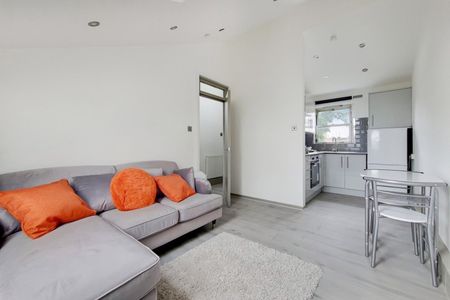 1 Bed Flat, Myatts Fields South, SW9 - Photo 3