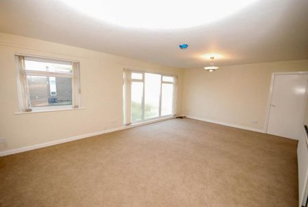 3 bedroom maisonette to rent - Photo 2