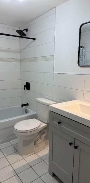 41/2 à louer St-Bruno / St-Basile libre immédiatement - Photo 1