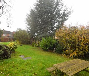 4 bedroom detached house to rent - Photo 4