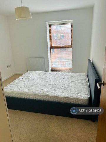 1 bedroom flat to rent - Photo 3