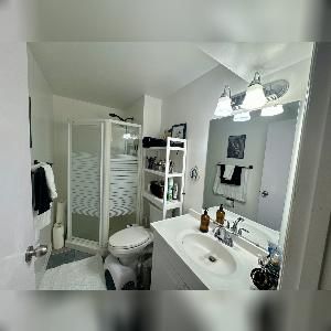 2 Bed 1 Bath BSMT Suite Greenview Edmonton - Photo 2